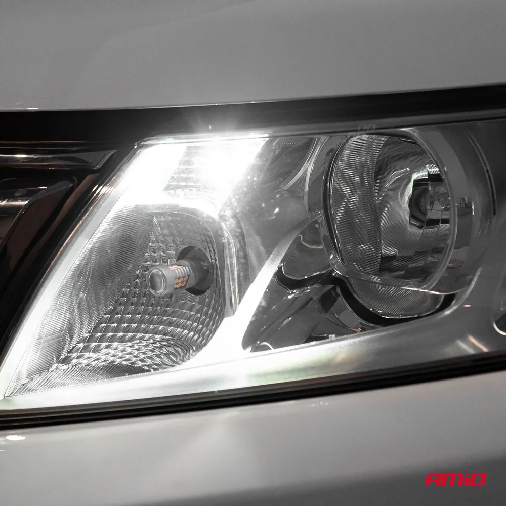 ZAROWKI LED 12V W5W T10 2XSMD KPL.2SZT AMIO 01295 - Obrázek 3